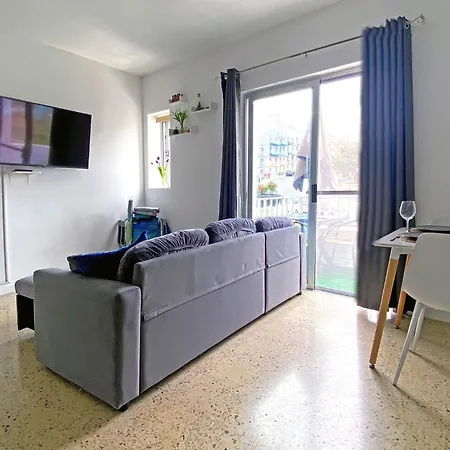 Cosy Seaside 1br Apartment, Ac, Open Views 公寓 *