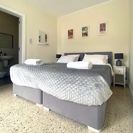 Cosy Seaside 1br Apartment, Ac, Open Views アパート メーリッハ